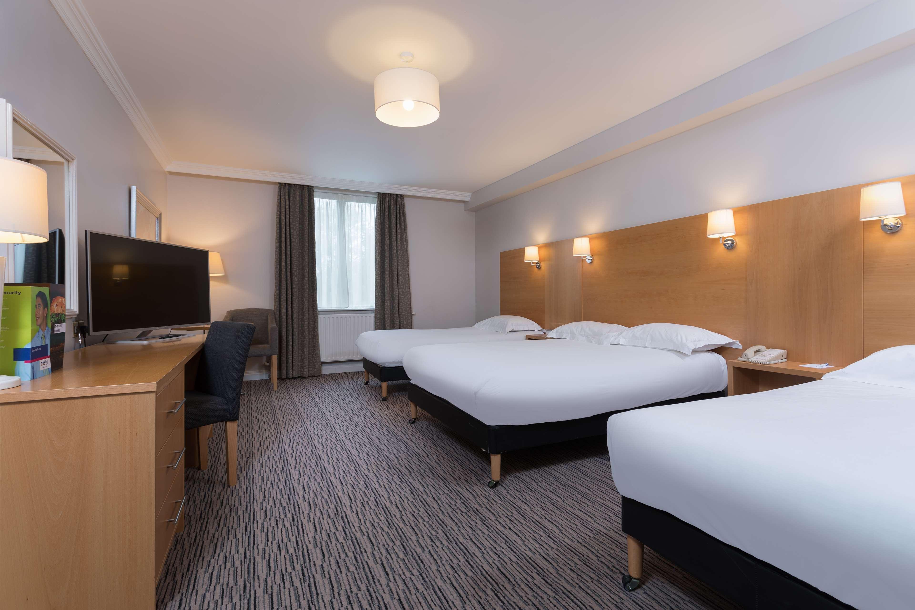 Park Inn By Radisson Shannon Airport Exteriér fotografie