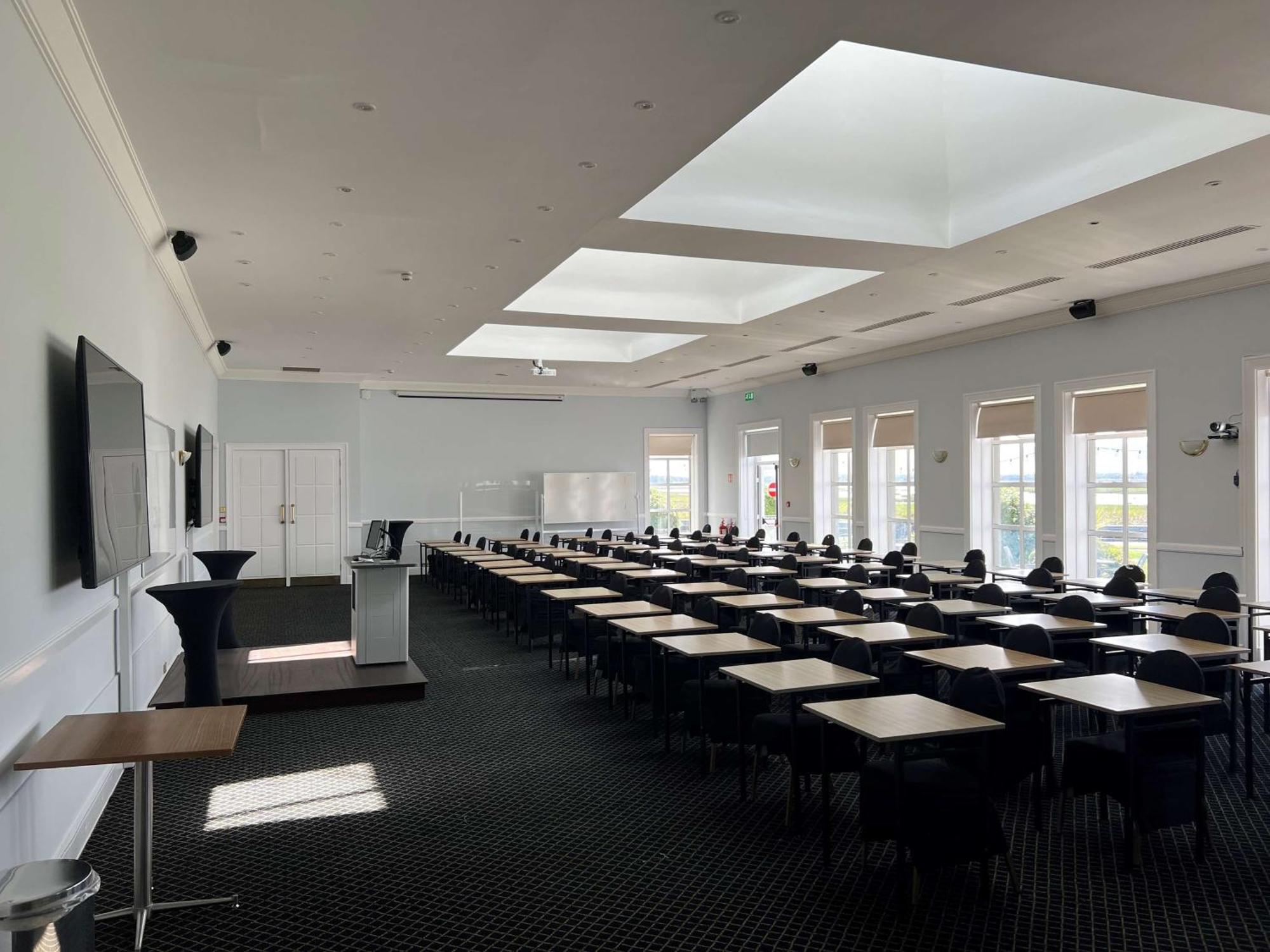 Park Inn By Radisson Shannon Airport Exteriér fotografie