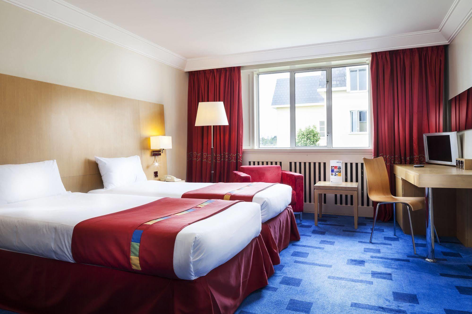 Park Inn By Radisson Shannon Airport Exteriér fotografie
