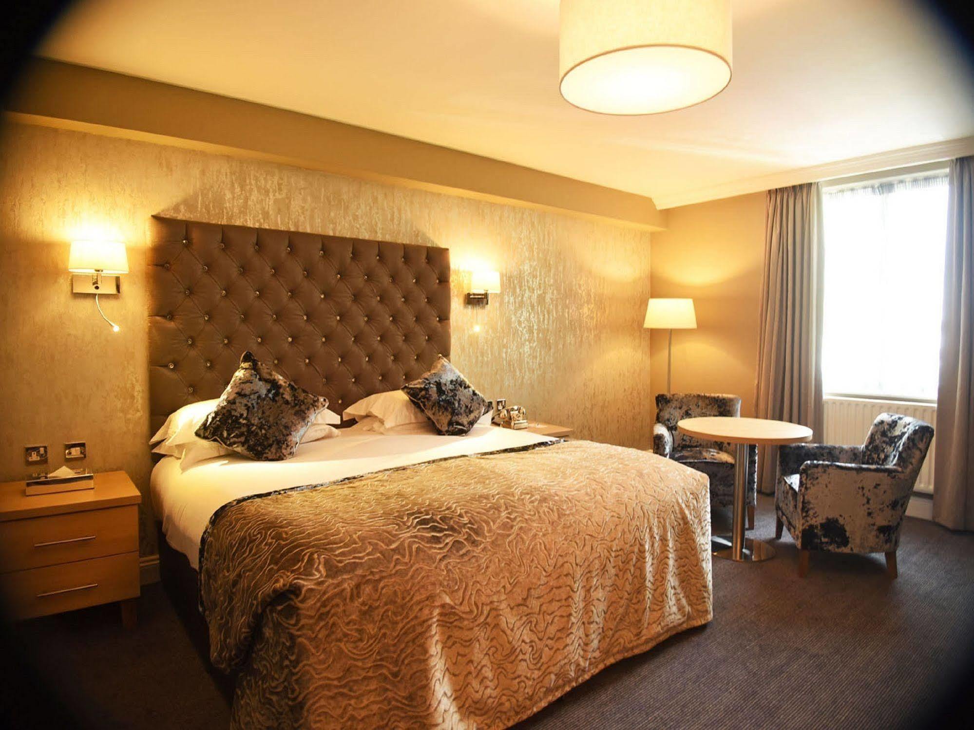 Park Inn By Radisson Shannon Airport Exteriér fotografie