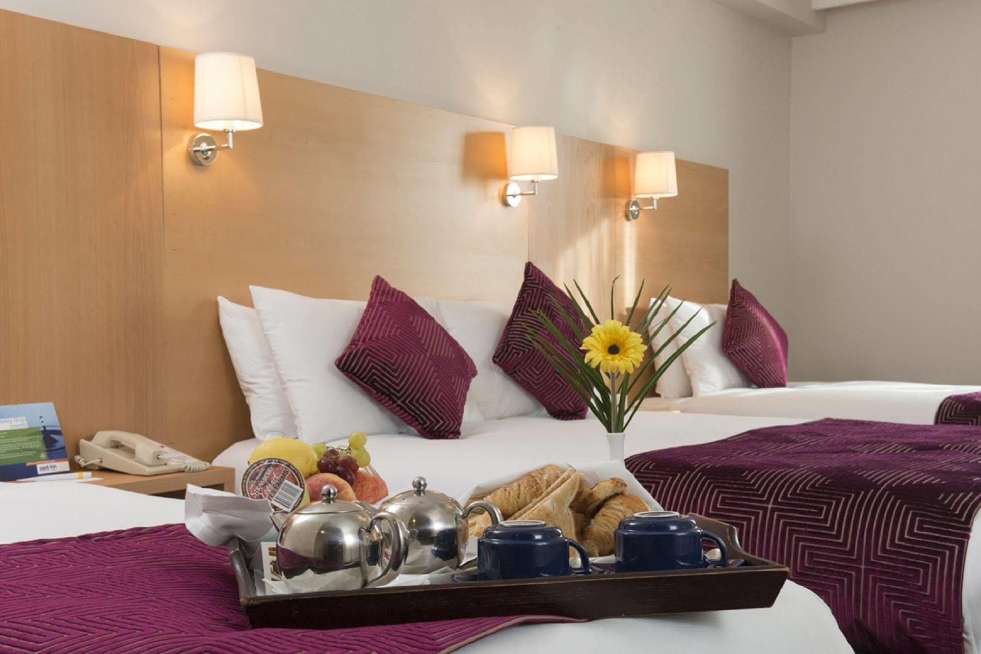 Park Inn By Radisson Shannon Airport Exteriér fotografie